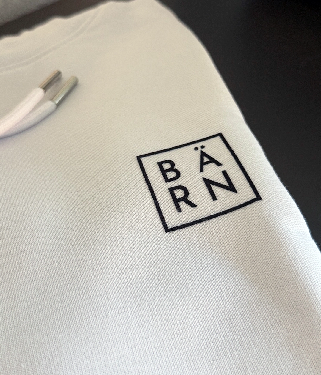 Bio Hoodie Minimal BÄRN – Bild 3